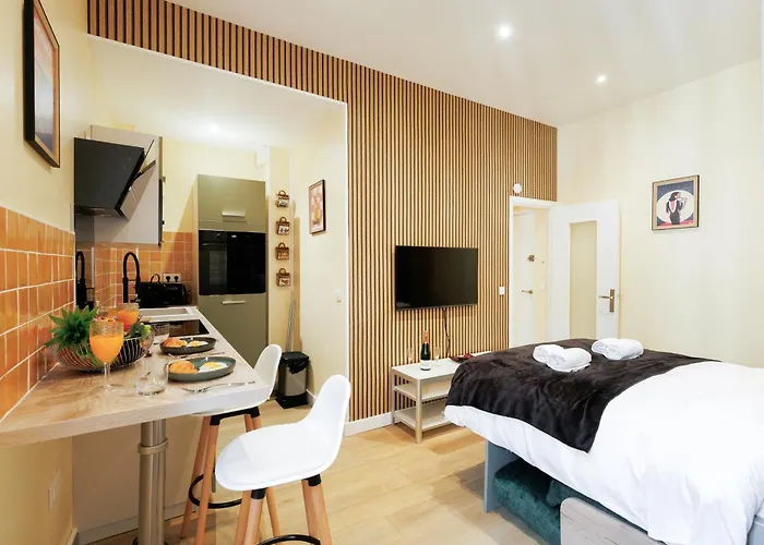 Cocoon Riviera Yourhosthelper